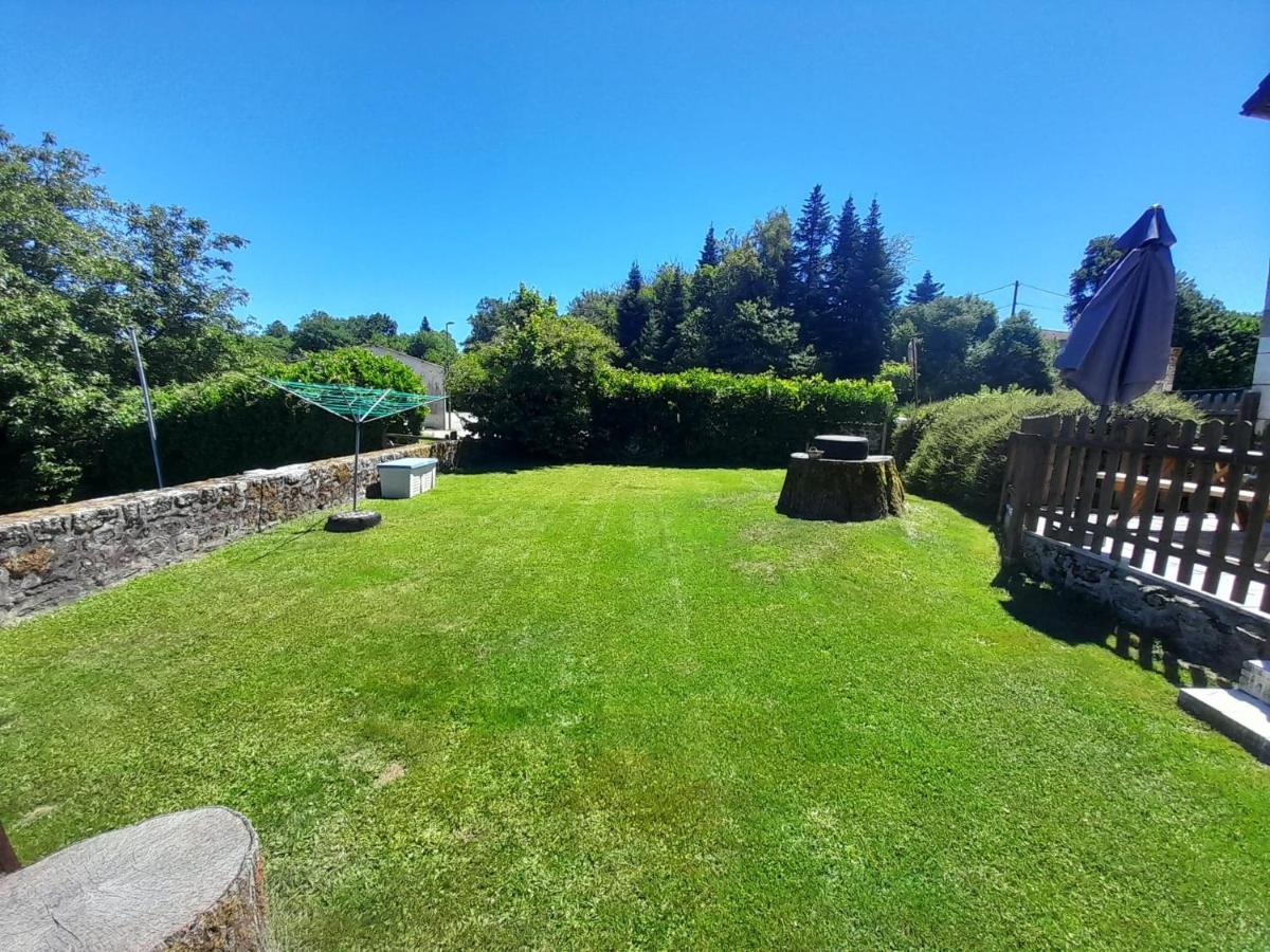 Character 2 Bed Cottage Within Walking Distance Of Bar/Restaurants Piégut-Pluviers Exteriér fotografie